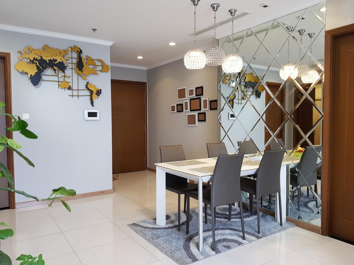 The Berry Vinhomes Luxury Apartments Cidade de Ho Chi Minh Exterior foto